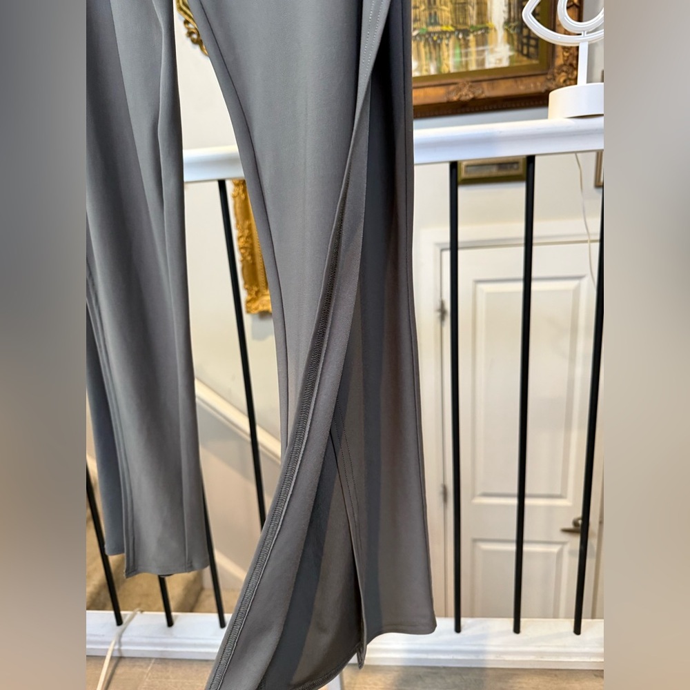 NWT Sympli Slice Pant Size 10 Hazel Green Slit Hem Made in Canada Travelwear - Picture 8 of 11